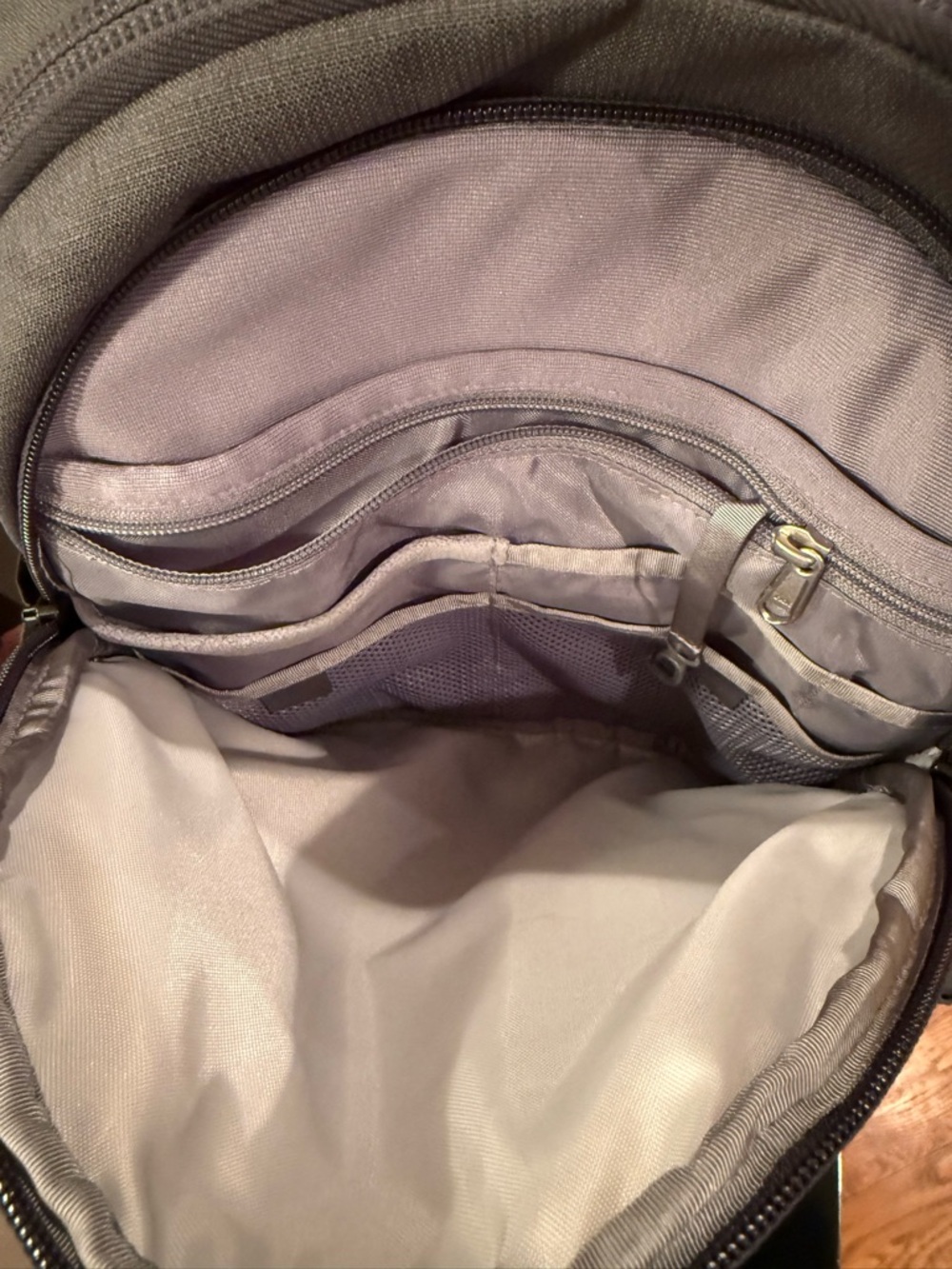 The North Face Men's Recon Backpack - Picture 7 of 8
